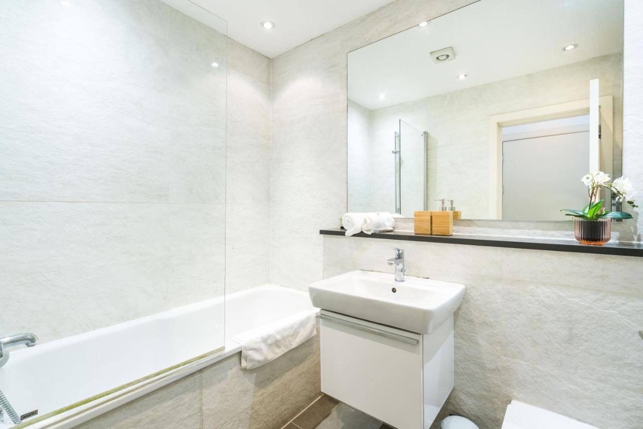 Spacious 2 Bedroom / Earls Court / Kensington London Exterior foto